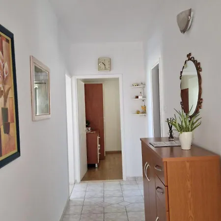 Rose&ana Apartment